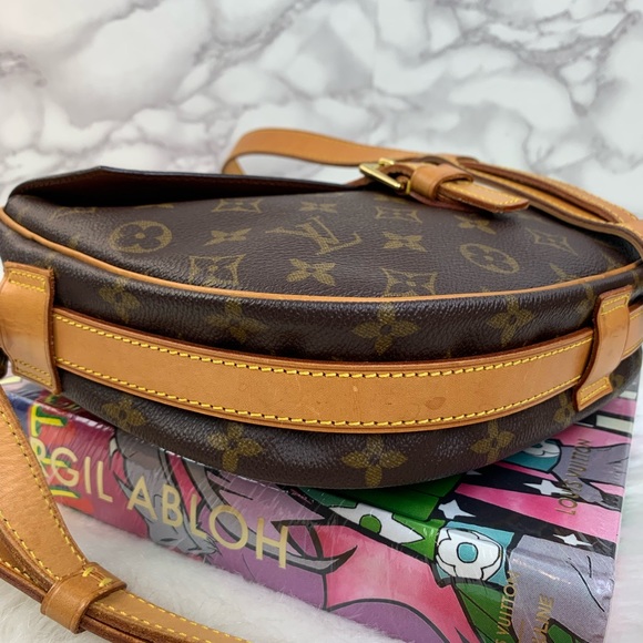 ❗️SOLD❗️🛍Louis Vuitton Jeune Fille GM🛍 - Picture 2 of 16